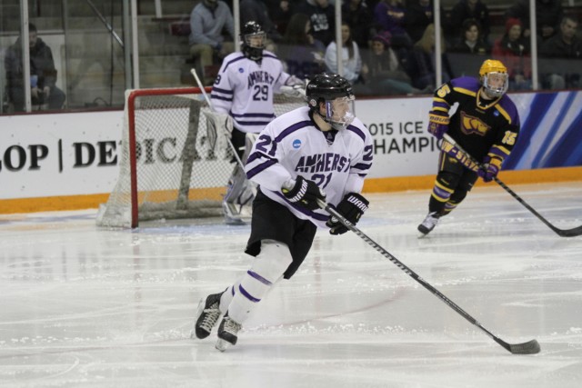 With an assist in Amherst’s national semifinal loss to UW-Stevens Point, Brooklyn Park’s Thomas Lindstrom tallied 16 points (5-11—16) as a freshman for the Lord Jeffs. (Photo by Ryan Coleman, d3photography.com)