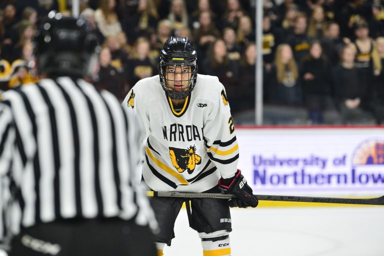 Class 1A QF Gallery Warriors vs. Tigers Minnesota Hockey Magazine