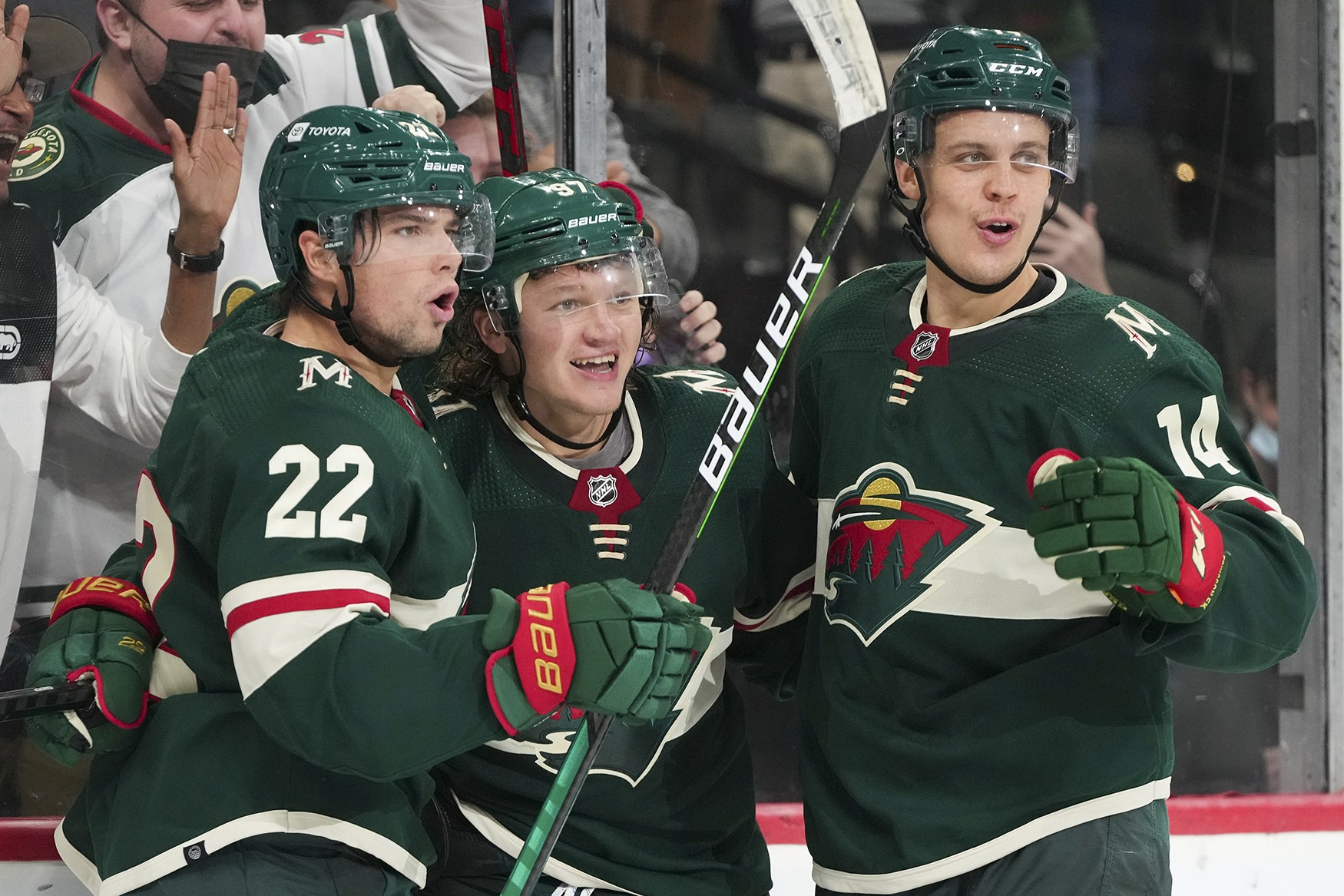 Wild playing the ‘right way’ - Minnesota Hockey Magazine